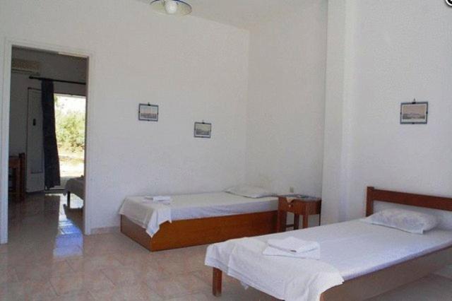 Amfitrion Hotel Vári Værelse billede